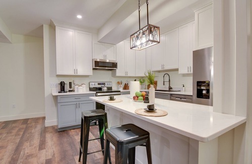 Lititz Apartment | Old Town Rodney Suite apt 1 5 minutes away from Lititz Springs Park