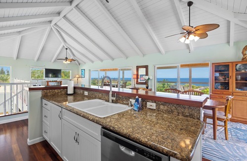 Kailua-Kona House | 🌴Panoramic Ocean Views Private Pool + Spa AC 4BR Kona Retreat Sleeps 10🌴
