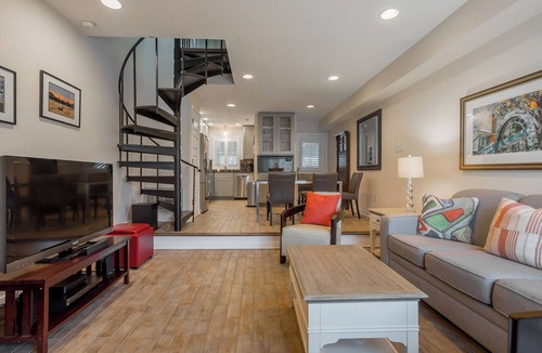 Country Club Estates House | Pet Friendly 2BR Townhouse Downtown Rehoboth Beach w/Pool & Parking