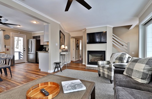 Killington House | Relax at Bear Run: A spacious 5-bedroom retreat in Killington, VT, perfect for up to 12 guests