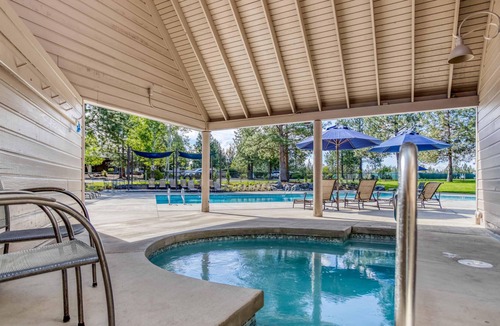 Century West Condo | River Ridge 425ab