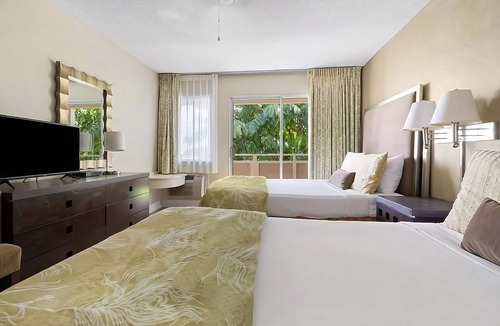 Wailua Hotel | Seaside Sanctuary! 4 Amazing Suites w/Garden View | Close to Nearest Beach