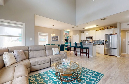 Safe Harbor Condo | Shared Pool, Pet Friendly, Golf Cart Access