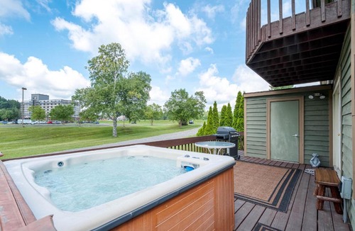 McHenry House | Slope Side