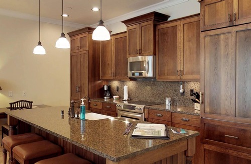 Poipu House | Spacious Villa just a short stroll to Poipu, Brennecke, and Shipwreck Beach