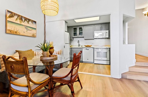 Honokowai Condo | Spectacular Ocean Views Just Steps from the Beach