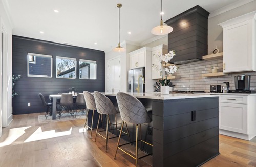 Pittsburgh House | Stylish Modern 4 Beds, 3.5 Baths, City-Centered