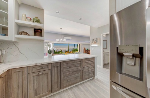 Wailua Condo | Summer Deal Oceanfront Kapaa Condo with Pool and Glass Wall Views