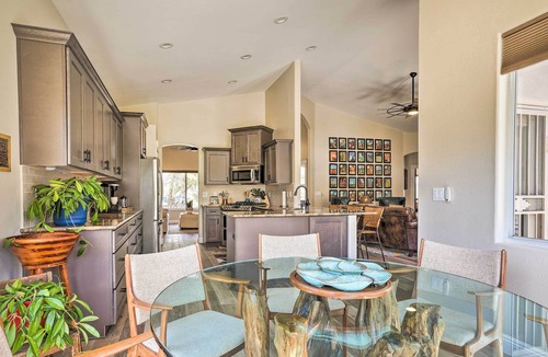 Williamson House | 'The Copper Bed' Home w/ Deck: 10 Mi to Dtwn