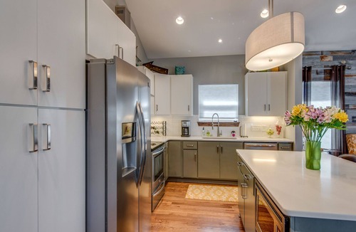 Inglewood House | The East Nashville Getaway. New home w/upgraded amenities, minutes to Broadway!