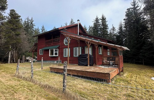Gustavus House | The Halibut House