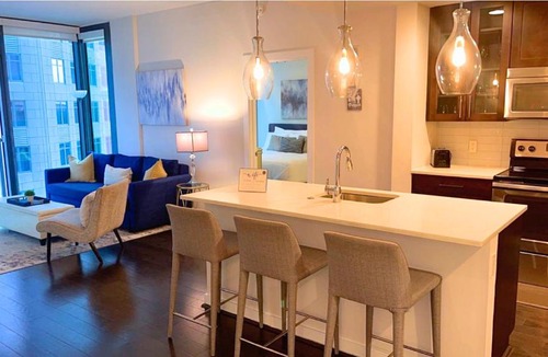 Lenox Apartment | The Luxe -Highrise, Balcony, Year-round Pool, City View!