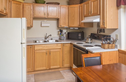 Cooper Landing House | The Price is Right at the Starbright House: Cheery & Quiet Family Home