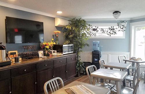 Waldport Hotel | The Waldport Inn