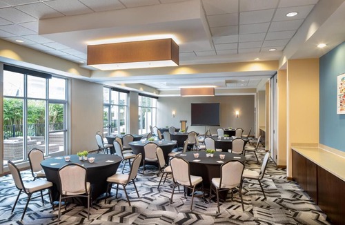 Florida Central Atlantic Coast Hotel | TownePlace Suites Orlando at FLAMINGO CROSSINGS Town Center, Western Entrance