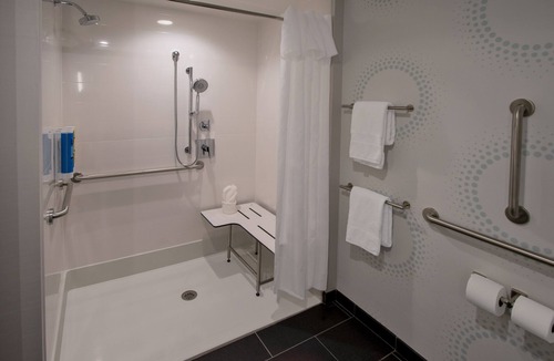 Grove City Hotel | Tru by Hilton Grove City Columbus