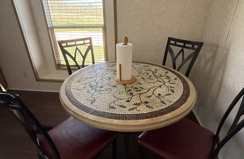 Buncombe Cottage | Two bedroom, two full bath cottage in rural Southern Illinois.
