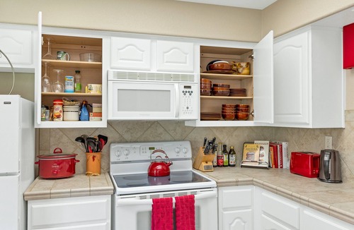 Tucson House | *Updated Tile!* View at Ventana 2 BR Condo/COM Pool/PATIO VIEWS!