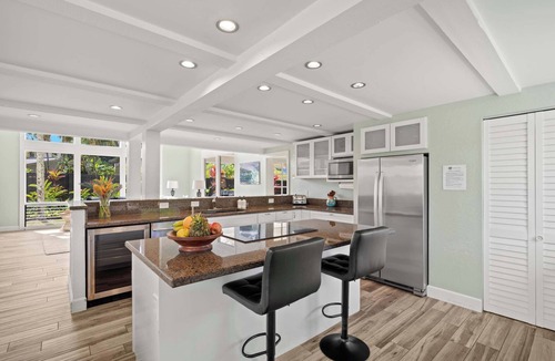 Princeville House | Victoria Loop! Private Pool + AC & Waterfall Views
