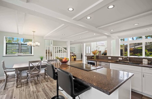 Princeville House | Victoria Loop! Private Pool + AC & Waterfall Views