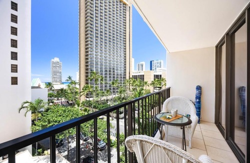 Waikiki Apartment | Waikiki Banyan with pool, hot tub & beach access
