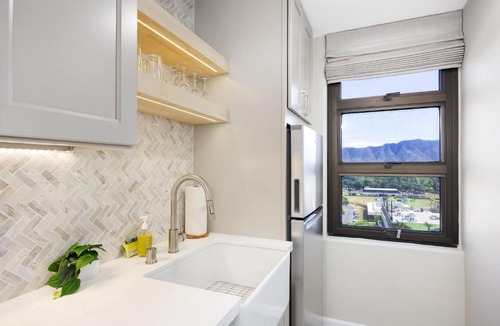 Waikiki Apartment | Waikiki condo with private lanai & resort access