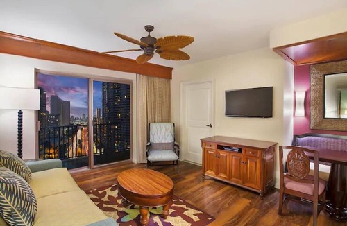 Waikiki Resort | Waikiki | Waikiki Lagoon Stay | Pool & Beach | 2BR