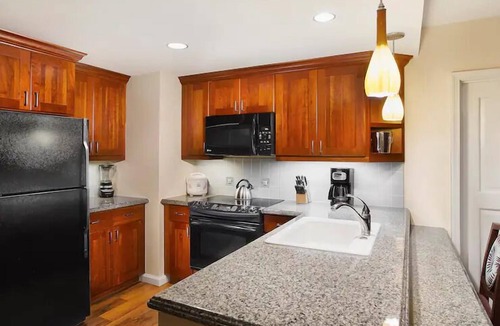 Waikiki Resort | Waikiki | Waikiki Lagoon Stay | Pool & Beach | 2BR