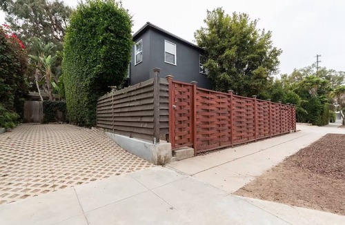 Venice Apartment | Welcome to Venice Beach! Steps from Abbot Kinney!