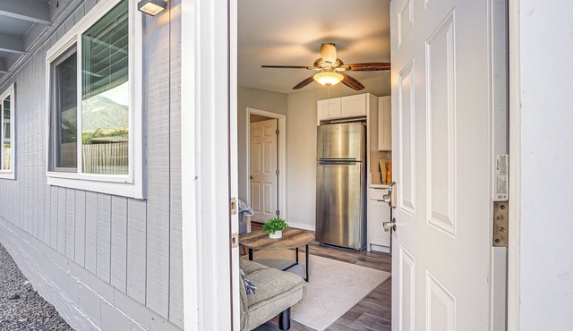 2 Mi to Beach & Hiking Trails: Waianae Apartment!