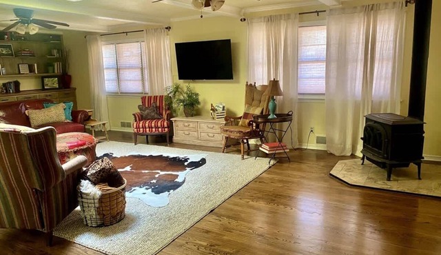 3BR Sleeps 6 | Palo Duro Canyon, Hospitals, Family