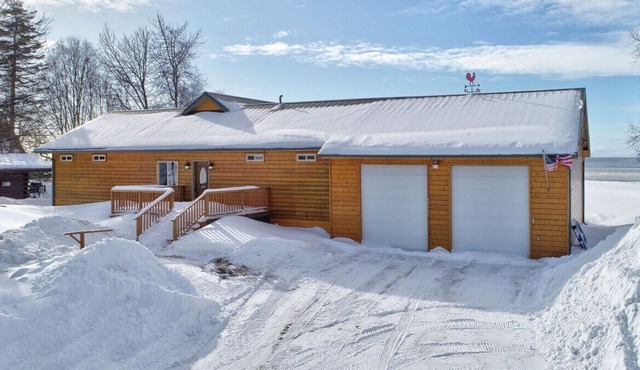 Amazing Cook Inlet & Mountain View Home & Cabin