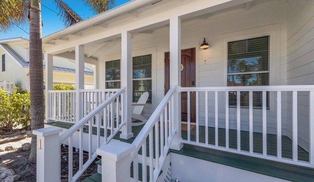 Anchor Inn 01 | 1BR/1BA Boca Grande Retreat w/Pool