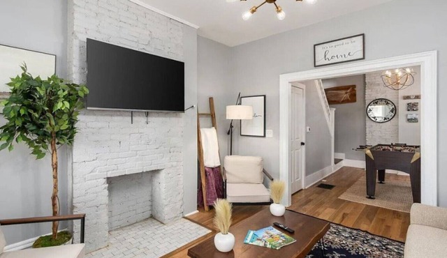 Boutique Italian Village | OSU | 4BR | + 2 parking