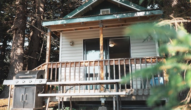 Cabin 2 Lynn View Lodge