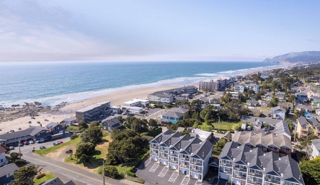 Casa de Marea - 2BD Condo - Close to Beach +Garage