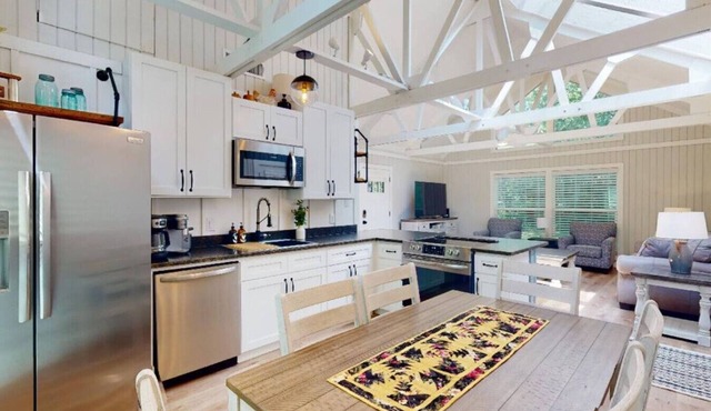 Century Oak Retreat ~ Aggieland Vacation Rentals
