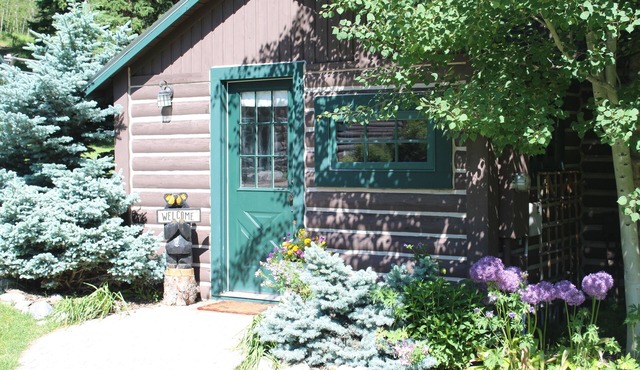 Charming Log Cabin In Beautiful Cottonwood Canyon, Just Outside of Bozeman