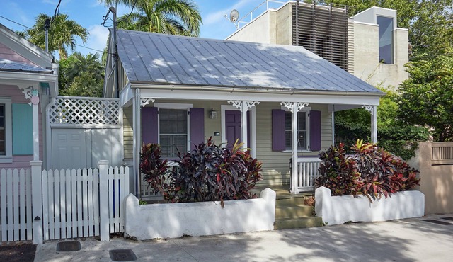 Conch Cottage - Feels Like Home - 1BD/1Bath - Hot Tub