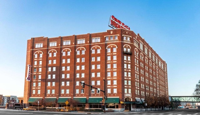 Drury Plaza Hotel Broadview Wichita