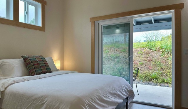 European Style Cottage in Oregon's Willamette Valley Wine Country - Cottage #4