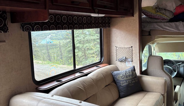 Fantastic Stationary RV, with AC