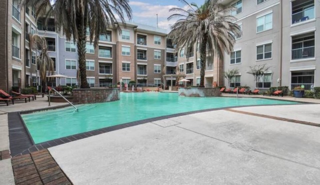 Major international sporting event Stay | 5-Min Drive to NRG Stadium | Sleeps 4