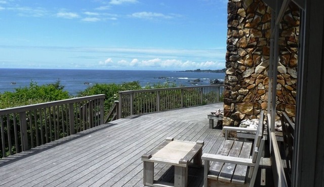 Gorgeous View Oceanfront with stairs to Beach