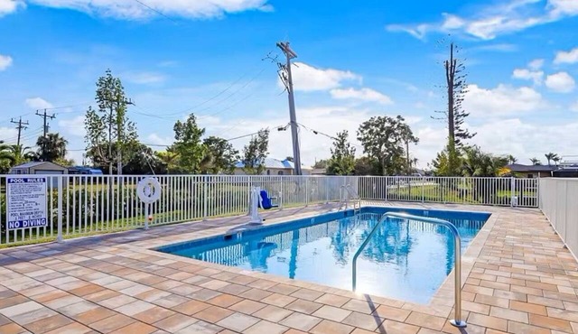 Gulf Access with Boat Slip, Heated Saltwater Pool, Dog-Friendly-Bacino Vista #305 - Roelens
