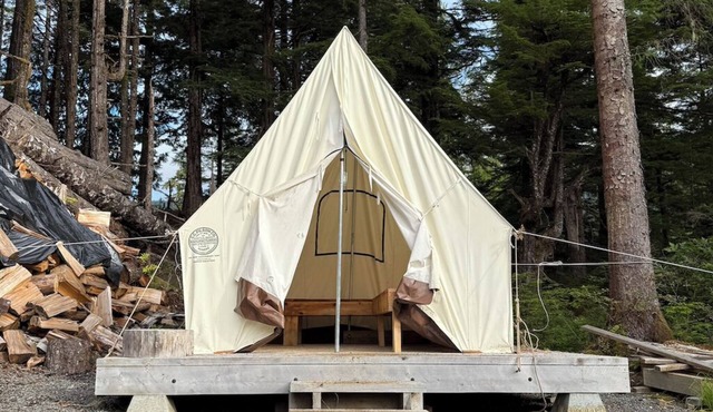 Lake Elizabeth Retreat - car rental available!