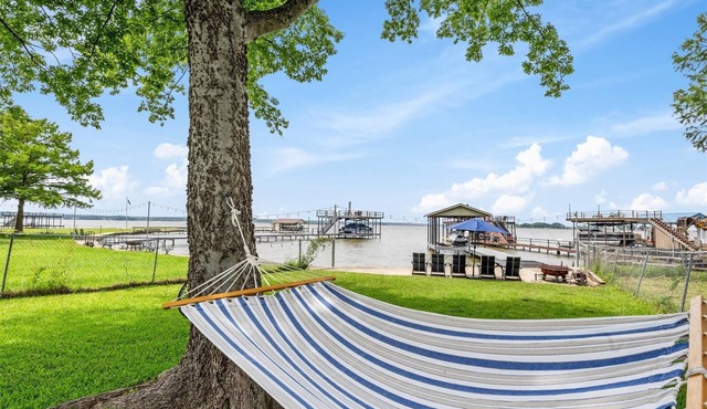Lake Front - Top 1% - Kayaks - 900Mbs
