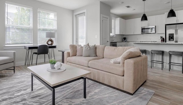 Landing | Chic 2BD, Pool, Game Room