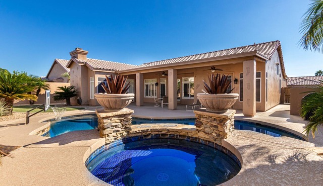 Luxury Resort Home, Arrowhead Ranch, North Glendale, Pool, Hot Tub, Pool Table