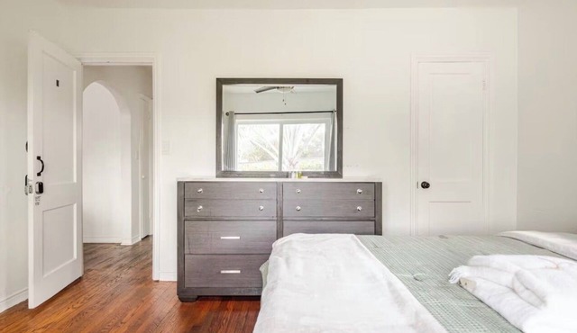 Modern 3BR Miami Home Near Wynwood & Midtown